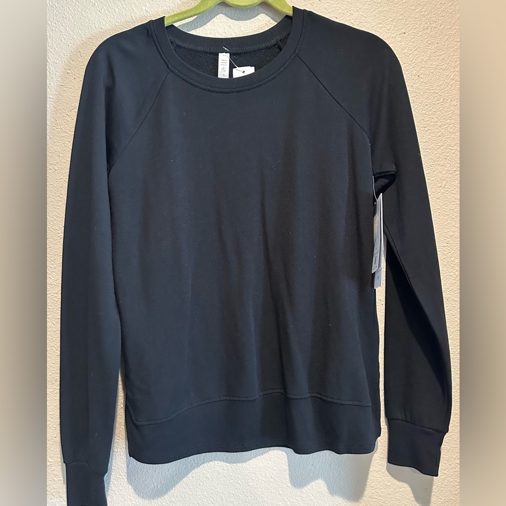 Leelu Rib Hem Raglan Black Sweatshirt